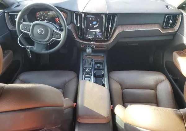 Volvo XC 60 cena 65000 przebieg: 26792, rok produkcji 2020 z Bytów małe 37